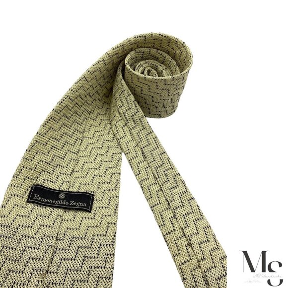 Ermenegildo Zegna Beige Zigzag Silk Tie Made In Italy W: 4\